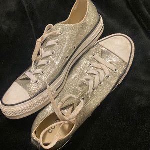 Chuck Taylor women’s shoes size 9 no box